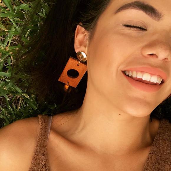 Meet your Posher, Julia - Picture 1 of 1